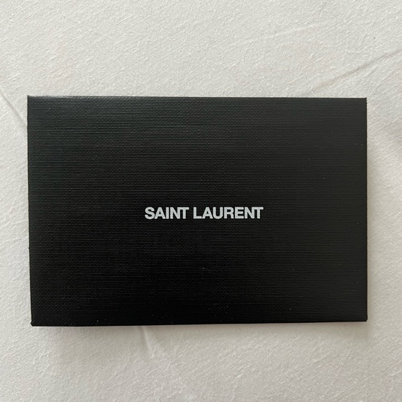 Saint Laurent YSL ICARE MAXI SHOPPING BAG - Picture 6 of 8
